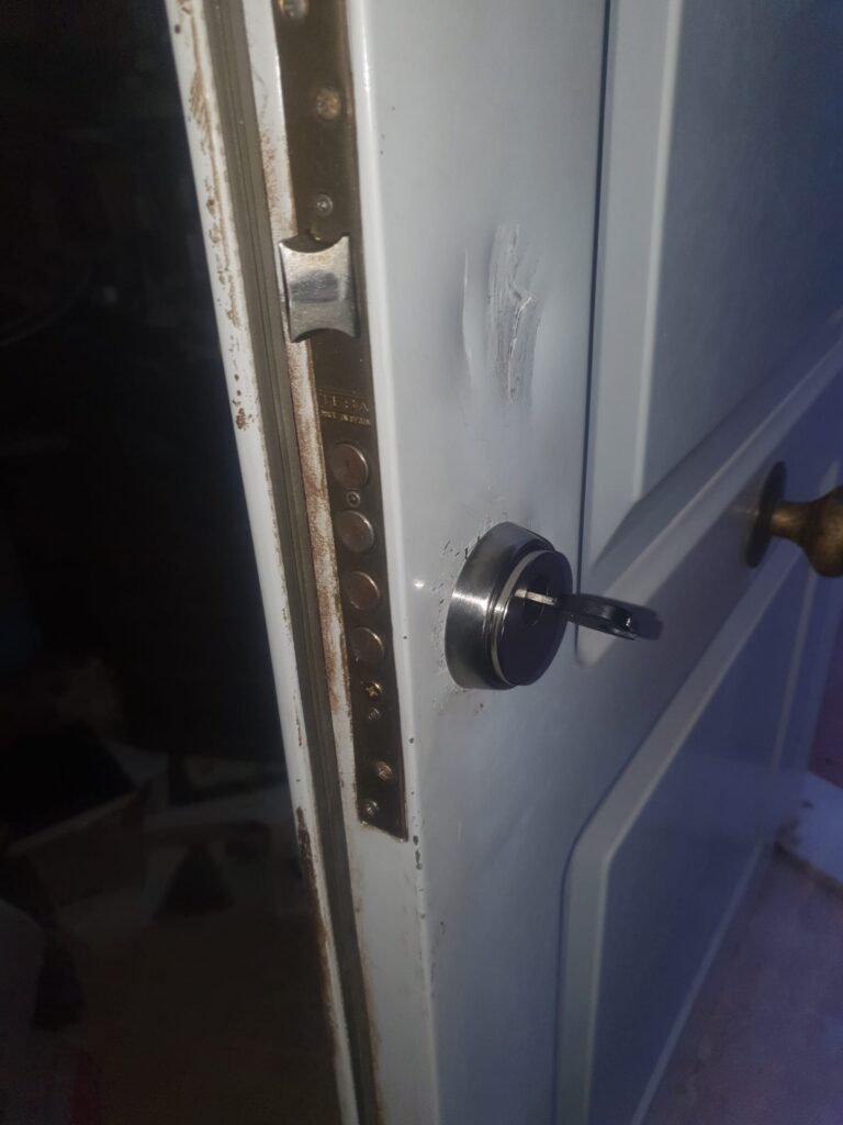 Apertura de puertas Algorfa