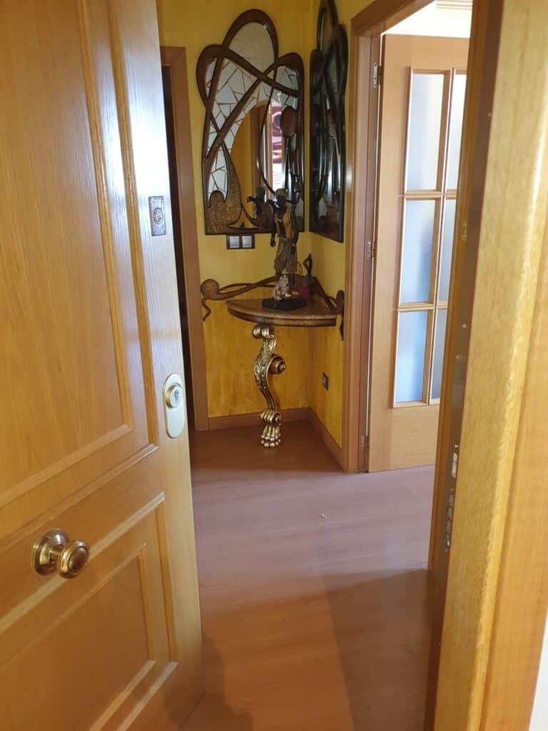 Apertura de puertas Almudaina
