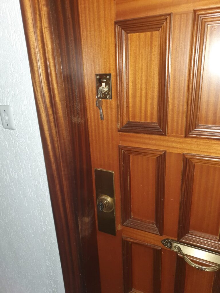 Apertura de puertas Bigastro