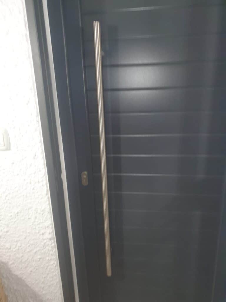 Apertura de puertas Calle del Mar