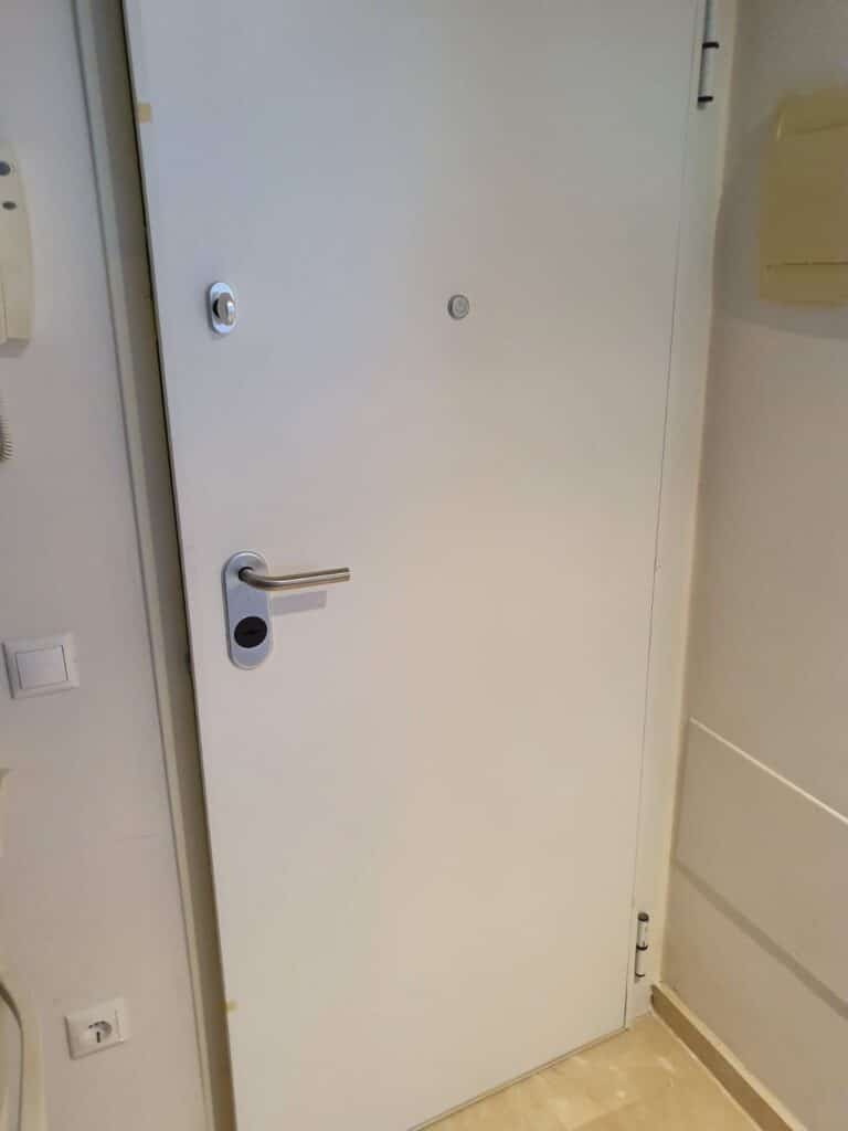 Apertura de puertas Famorca