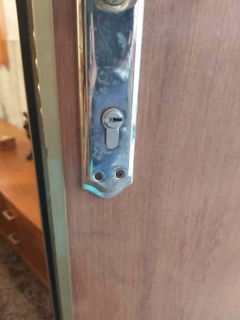 Apertura de puertas La Umbria