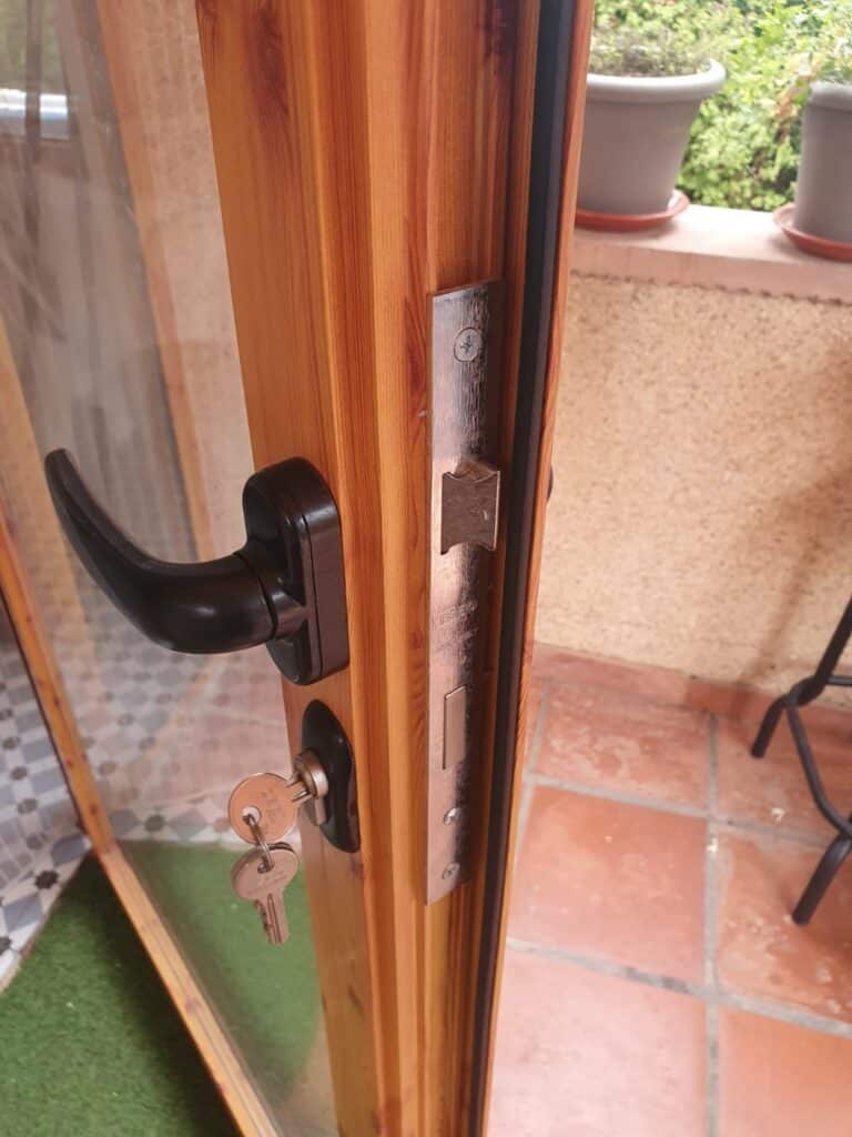 Apertura de puertas Los Carrillos