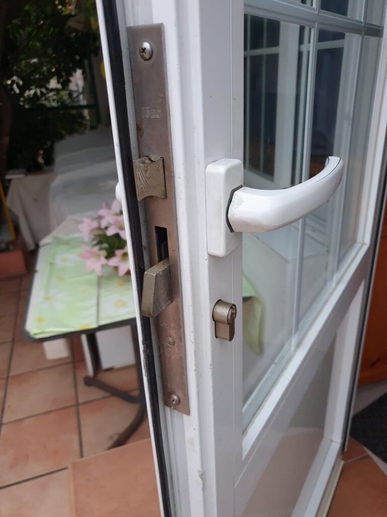 Apertura de puertas Onil