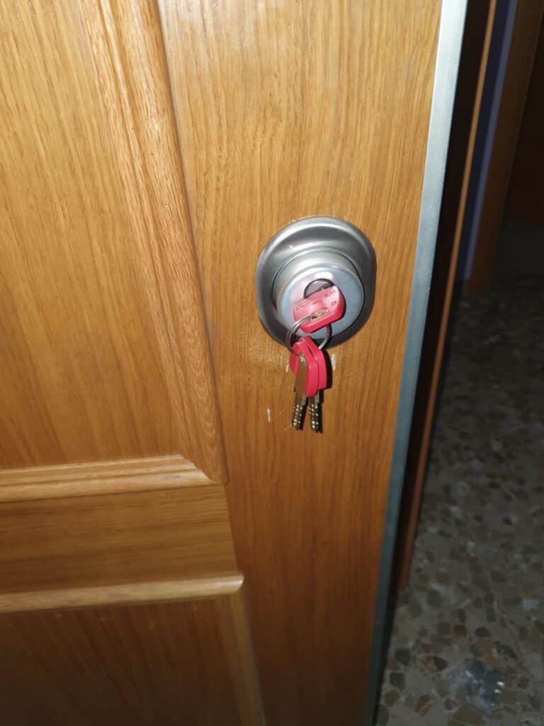 Apertura de puertas Perleta