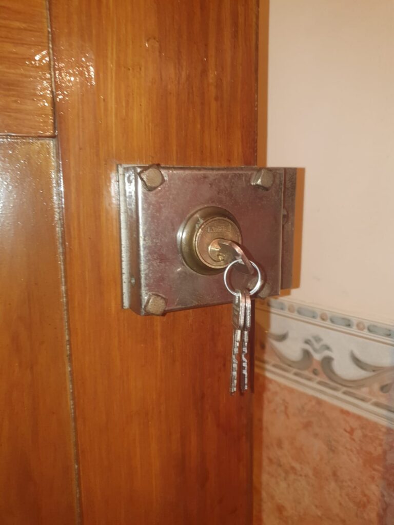 Apertura de puertas Redovan