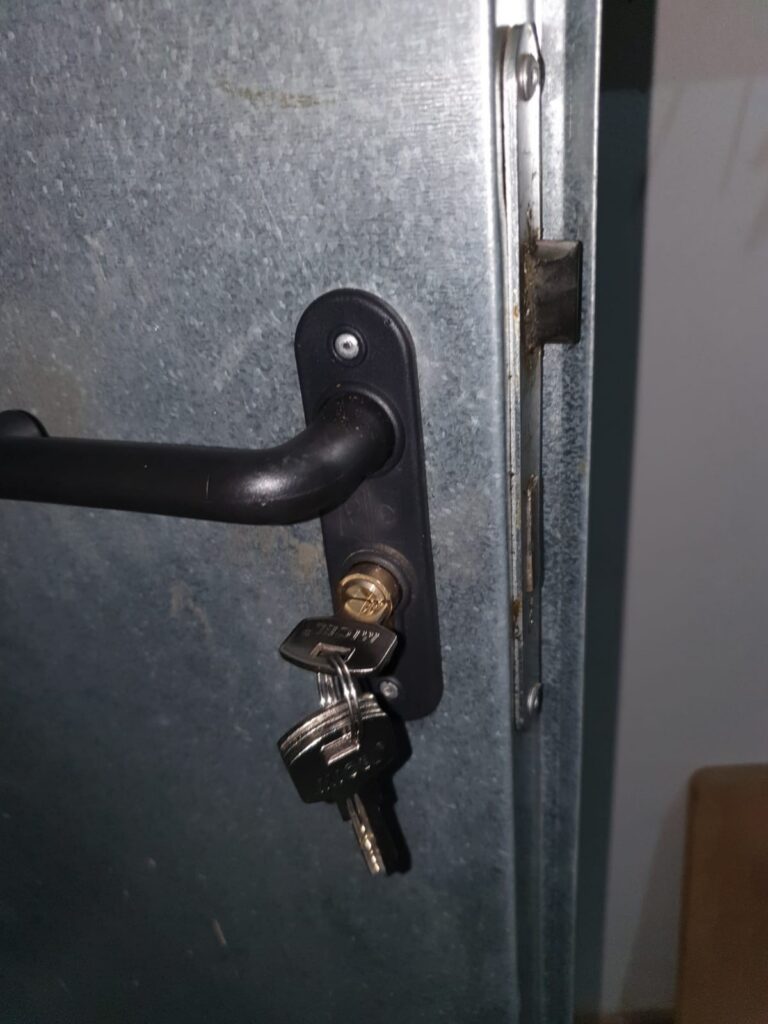 Apertura de puertas Solana Alta