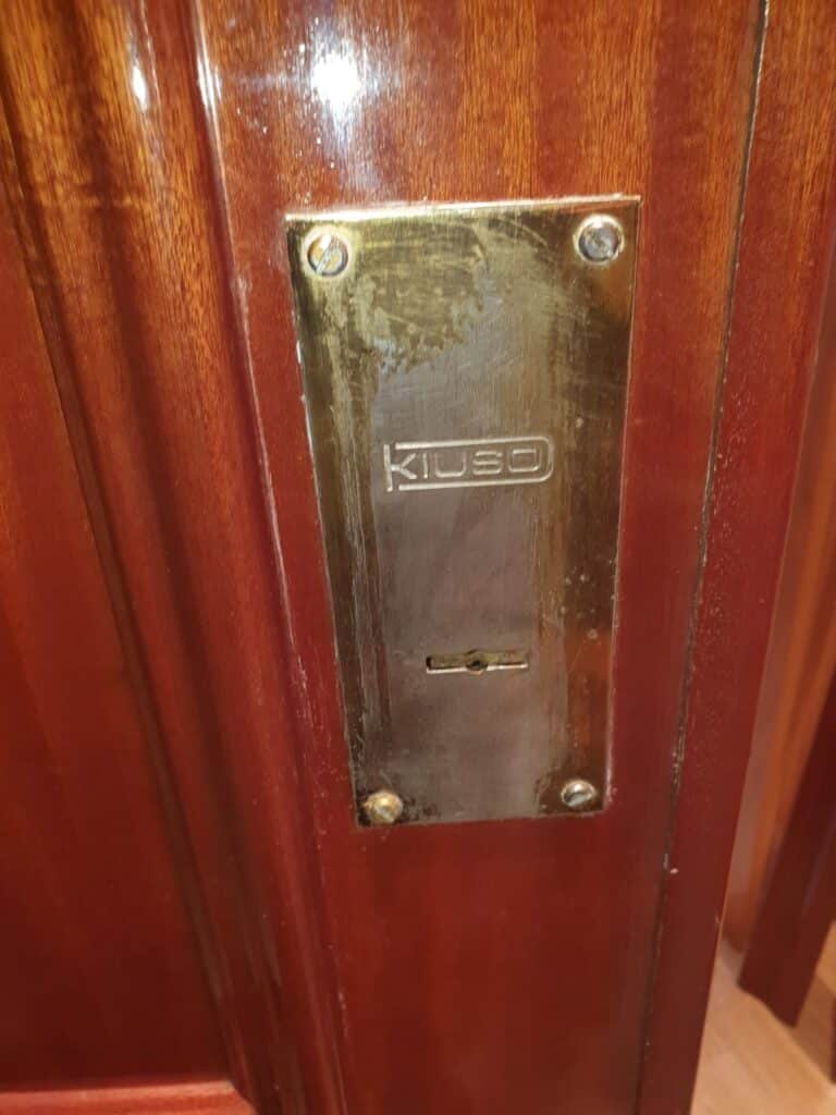 Apertura de puertas Urb Jardin Del Mar Fase X
