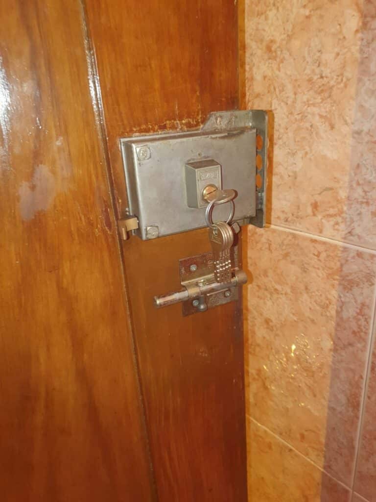 Apertura de puertas Urbanizacion Hoya de los patos