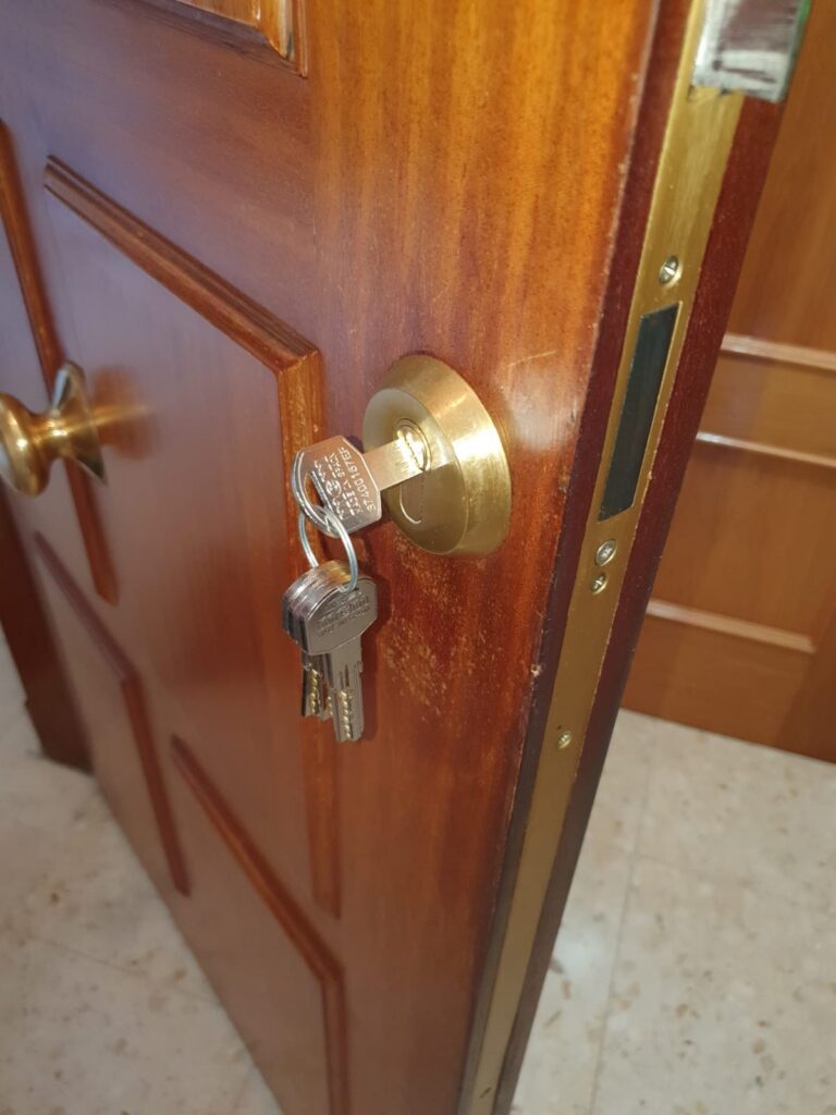 Cambio de cerraduras Garroferos