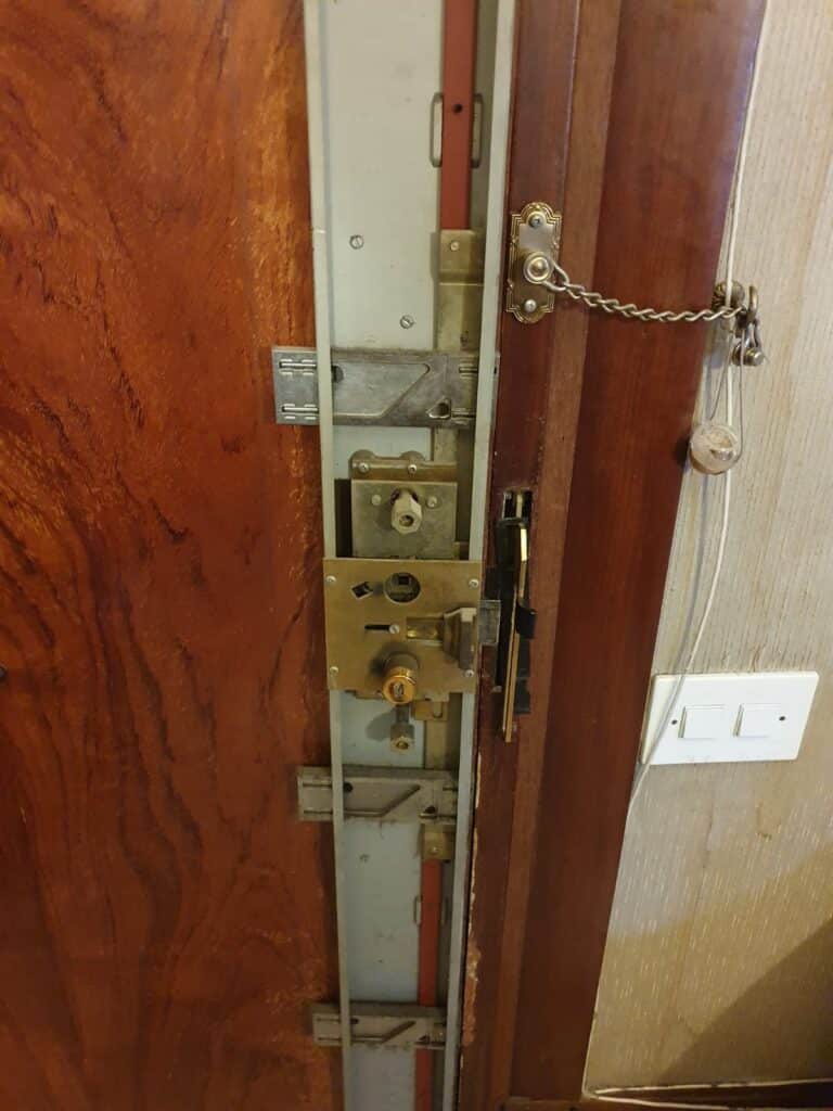 Cambio de cerraduras Palanquetas