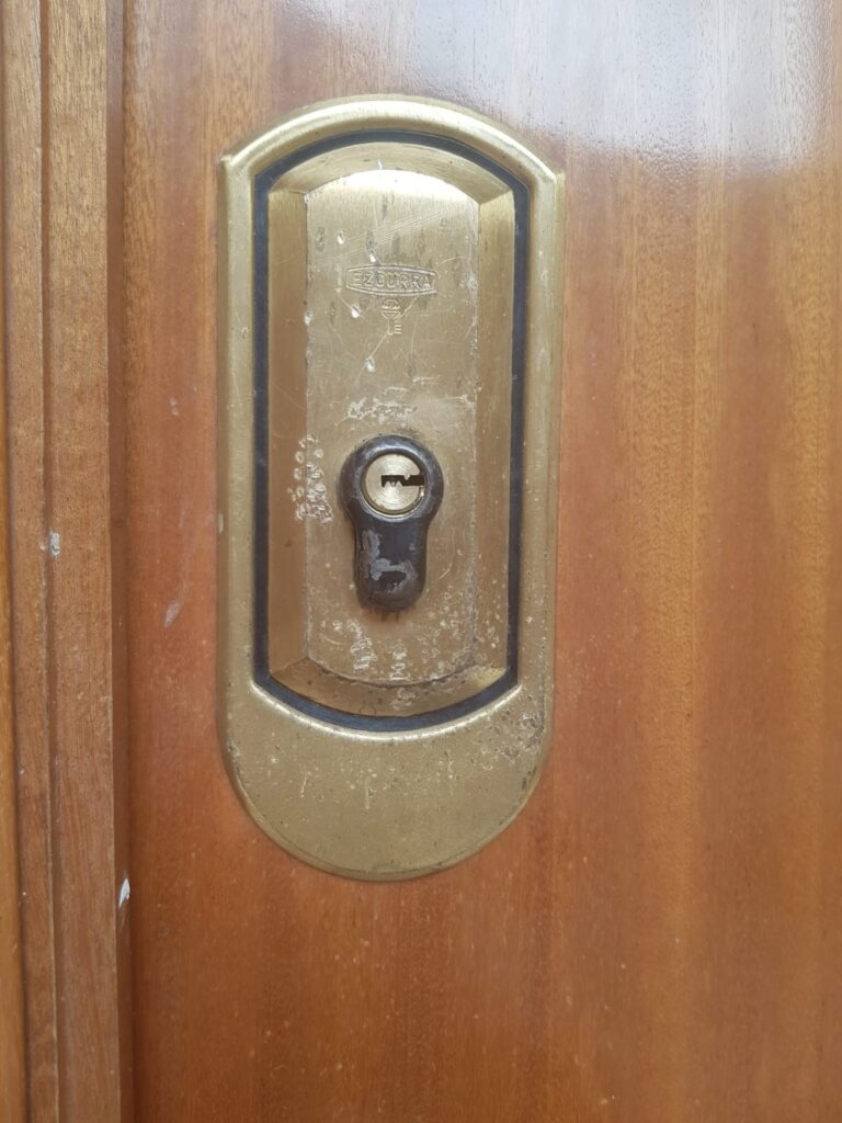 Cambio de cerraduras Poblet dels Ferrers